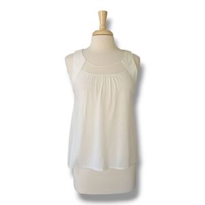 Jennifer Lopez Summer Keyhole Back Sleeveless T-Shirt Top. Size Small